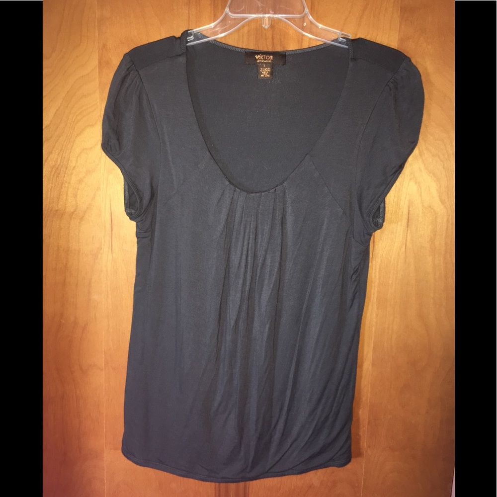 Victor blouse.